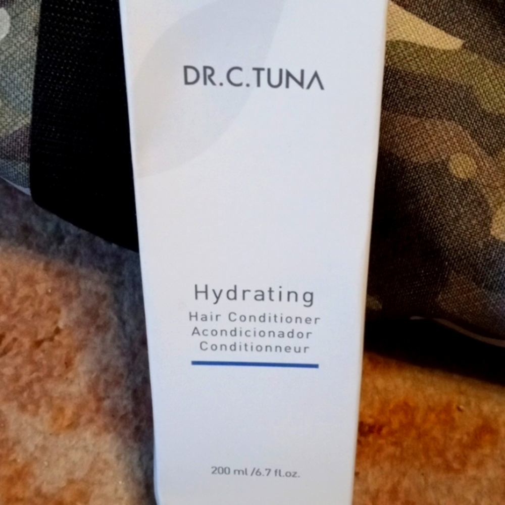 Dr. C Tuna Hydrating Hair Conditioner